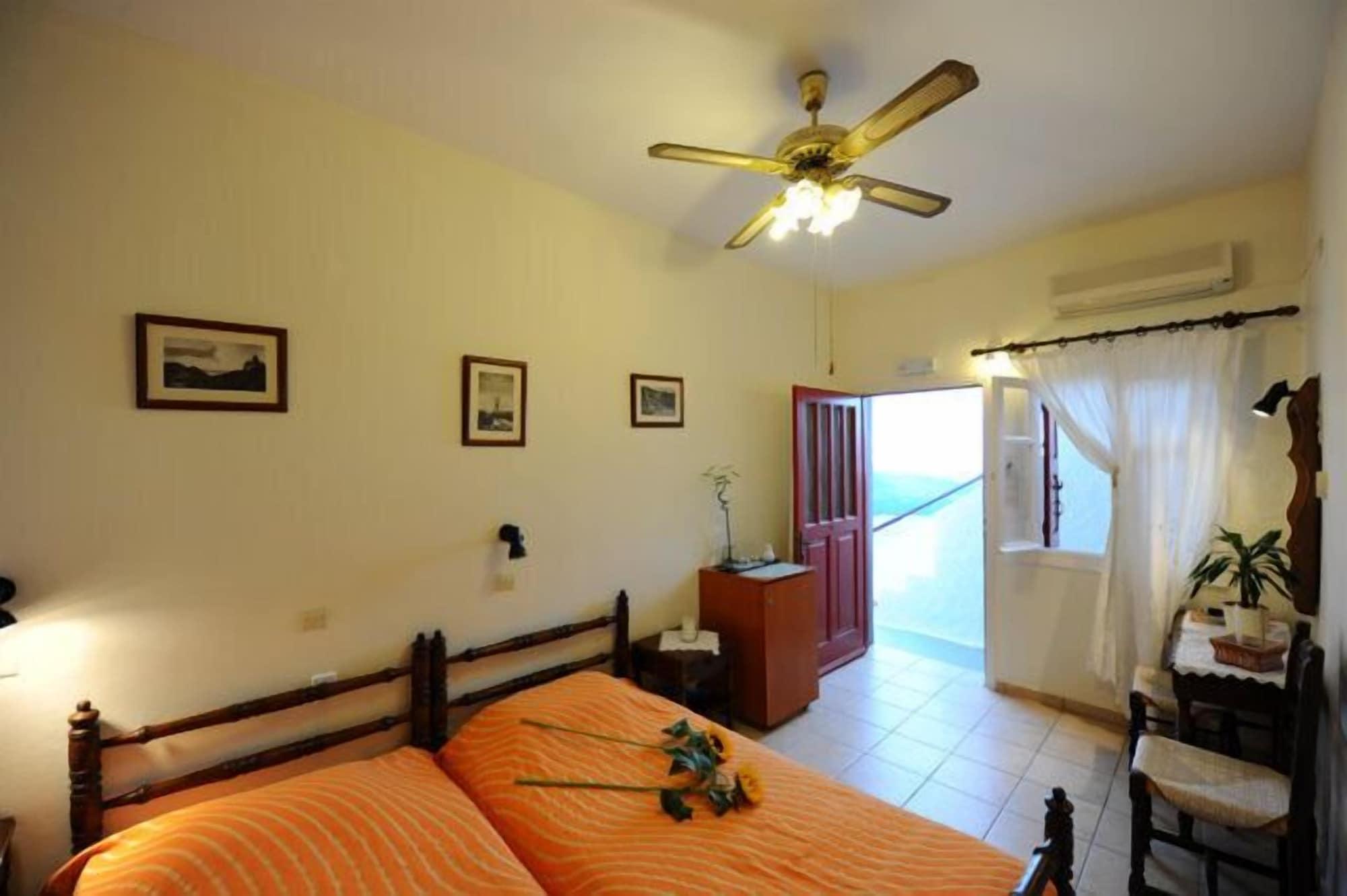 Kavalari - Adults Only 2*